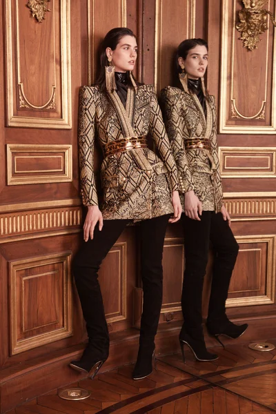 Look 18